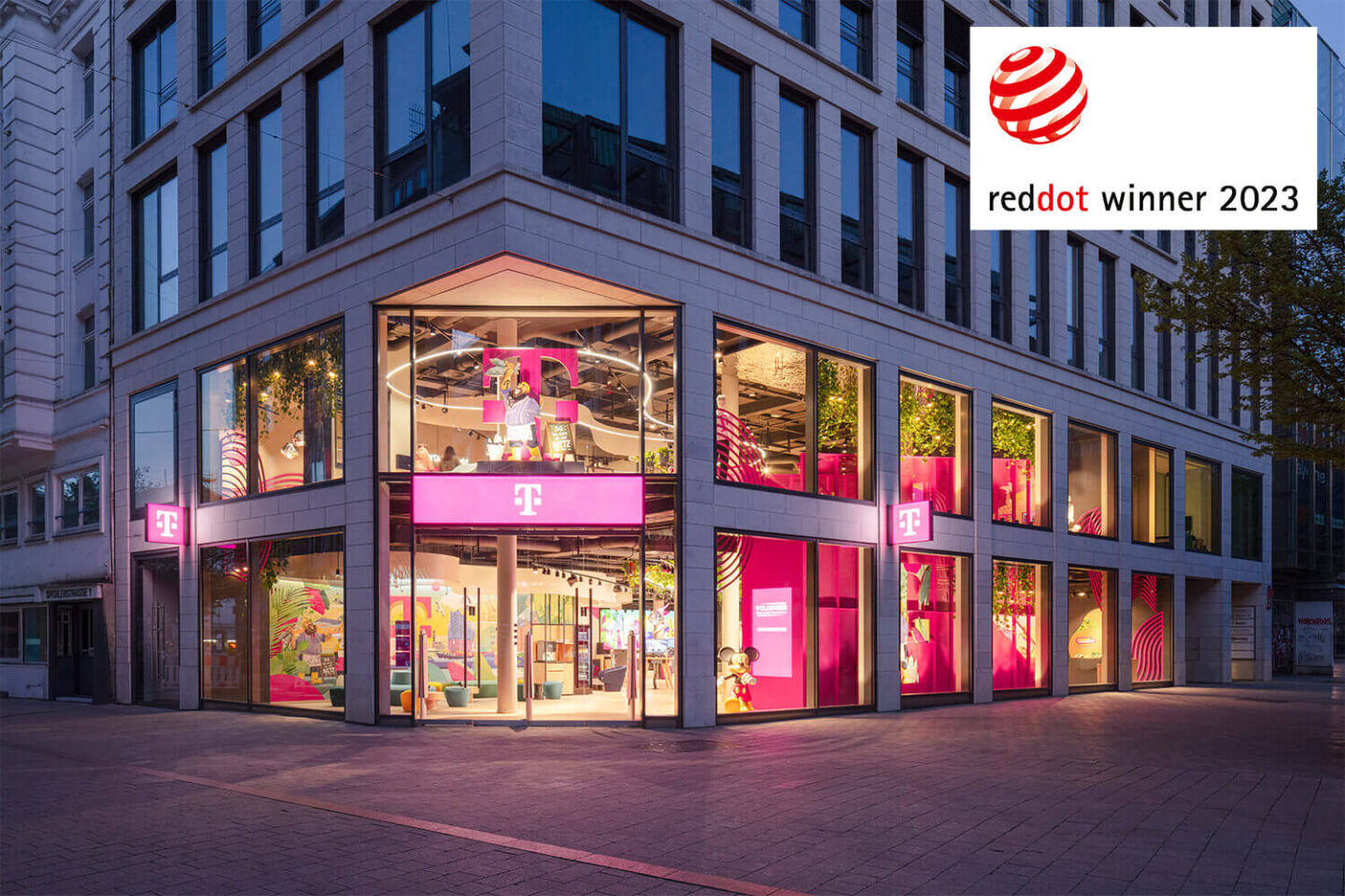 Red Dot Winner 2023 Flagship store